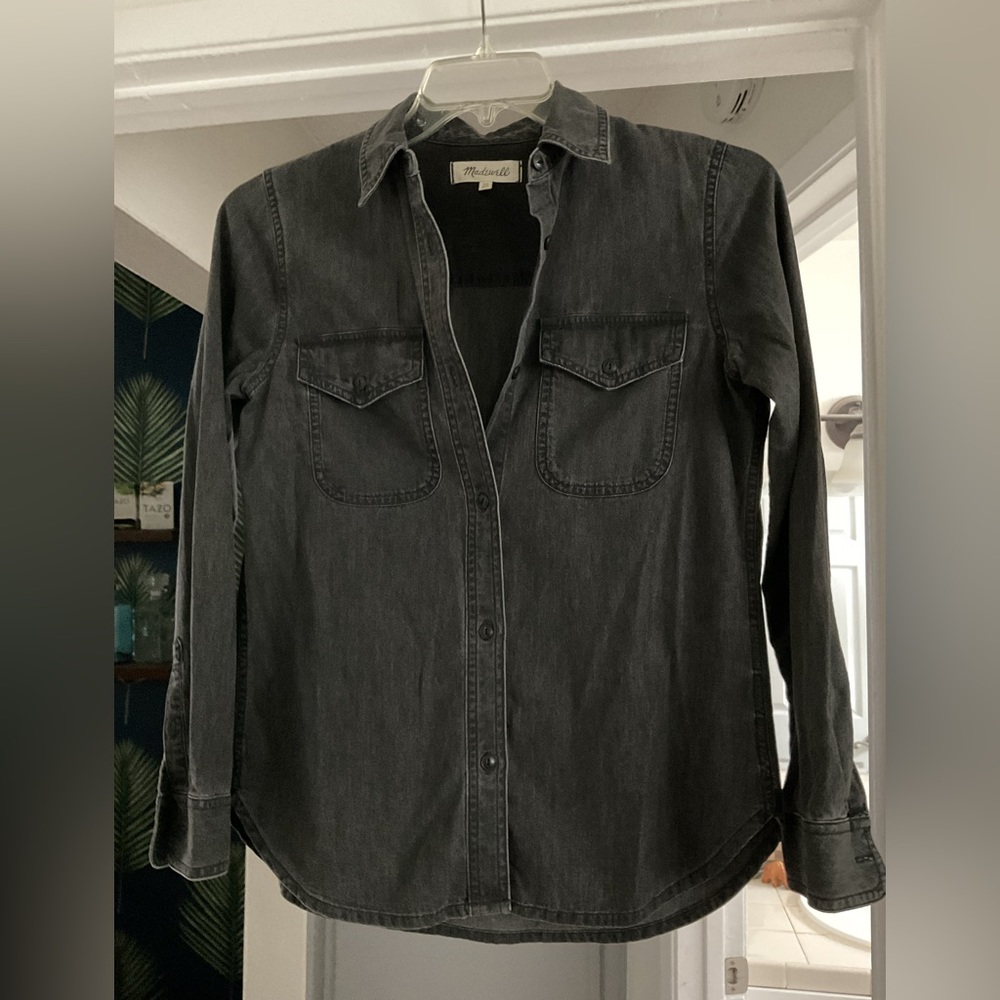 Madewell Denim Button-Up Shirt in Lunar Wash